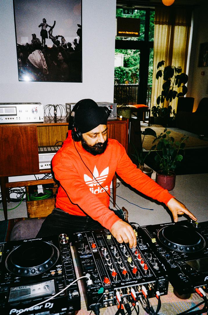Nāda Sonics IRL: Listening Session