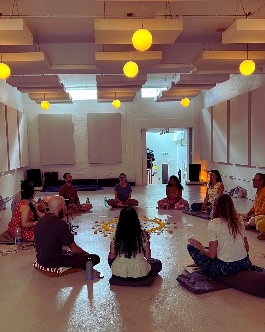 Mantra Circle with Eastern Wisdom