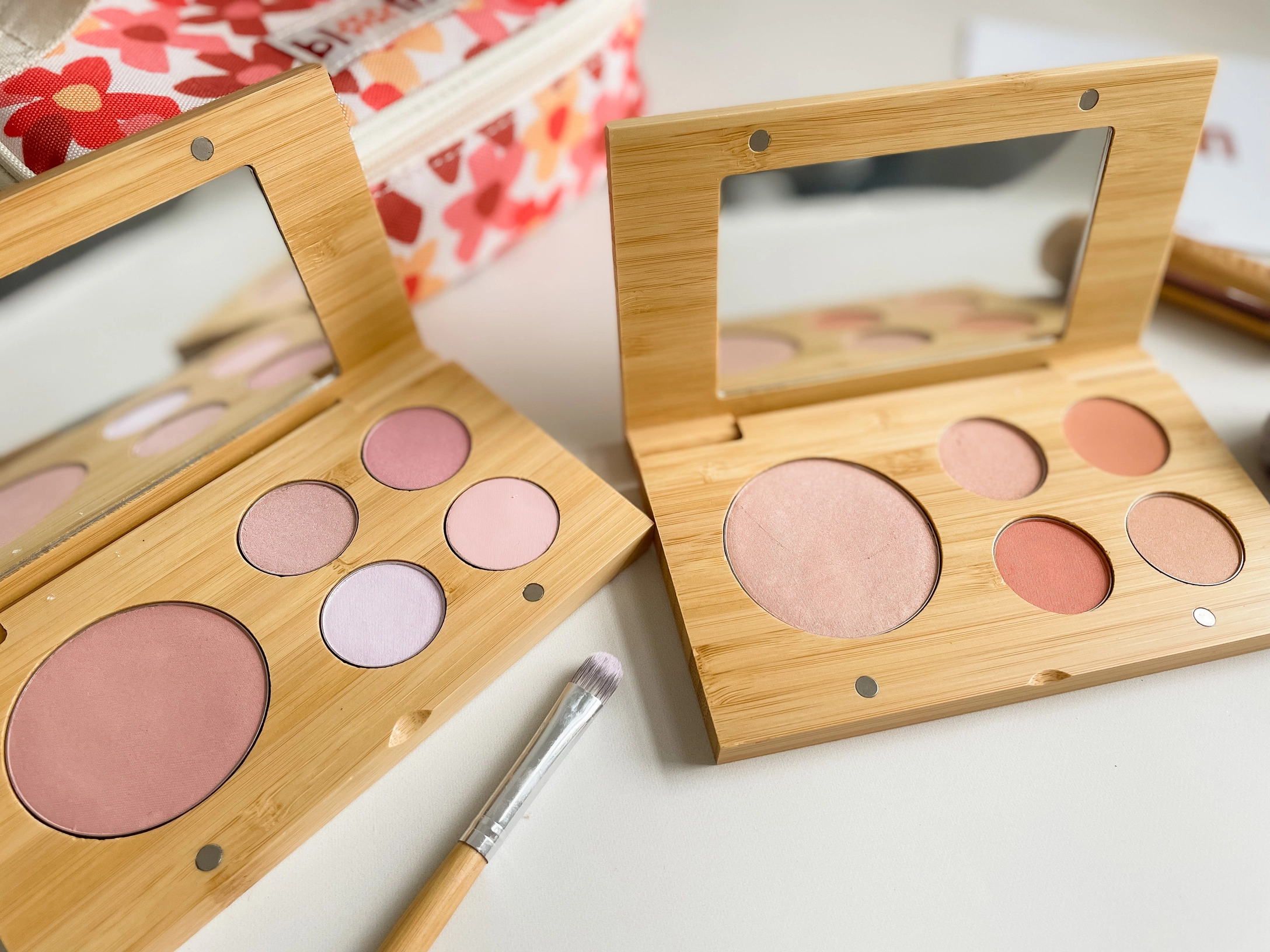 True Bloom Makeup Kit - Enchanted